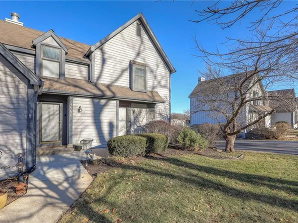 4964 W 60th Ter, Mission, KS 66205