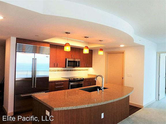 4th image of 555 South St #2905