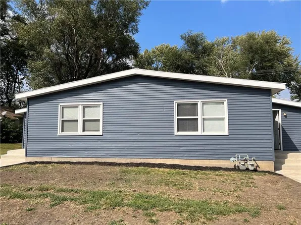 218 Miami St, Leavenworth, KS 66048