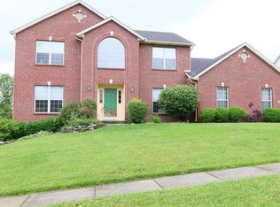 5299 Whispering Woods Dr, West Chester, OH