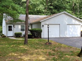 16 Wake Robin Rd, Malta, NY 12020