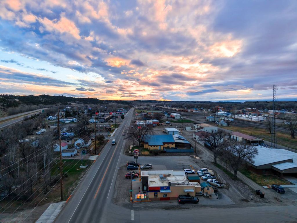 1290 Front St, Forsyth, MT - View 2