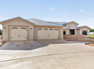 134 Orona Rd, Los Lunas, NM 87031