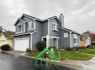 9434 Laguna Pointe Way, Elk Grove, CA 95758