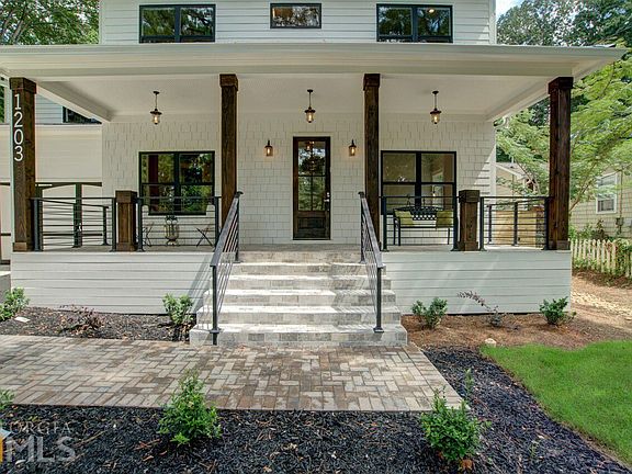 4th image of 1203 Vista Trl NE