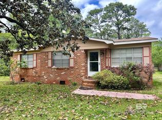 2030 Hollingers Dr, Mobile, AL 36605