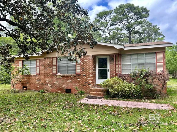 2030 Hollingers Dr, Mobile, AL 36605