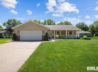 44 Timberbrook Rd, Geneseo, IL 61254