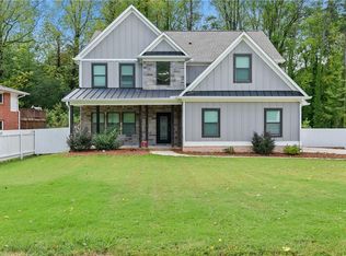 2527 Chambers Dr, Marietta, GA 30066