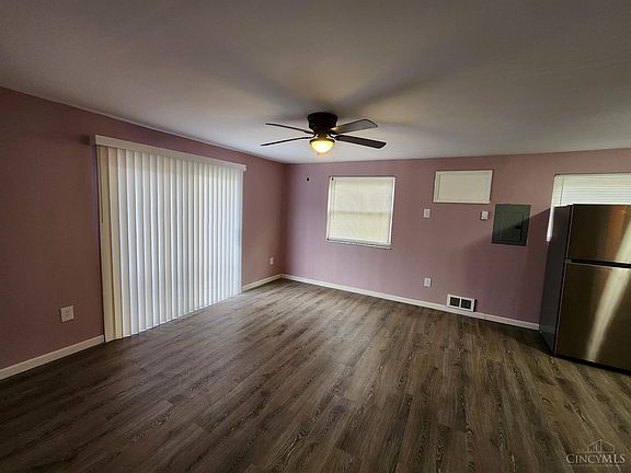 2nd image of 2823 Glenway Ave