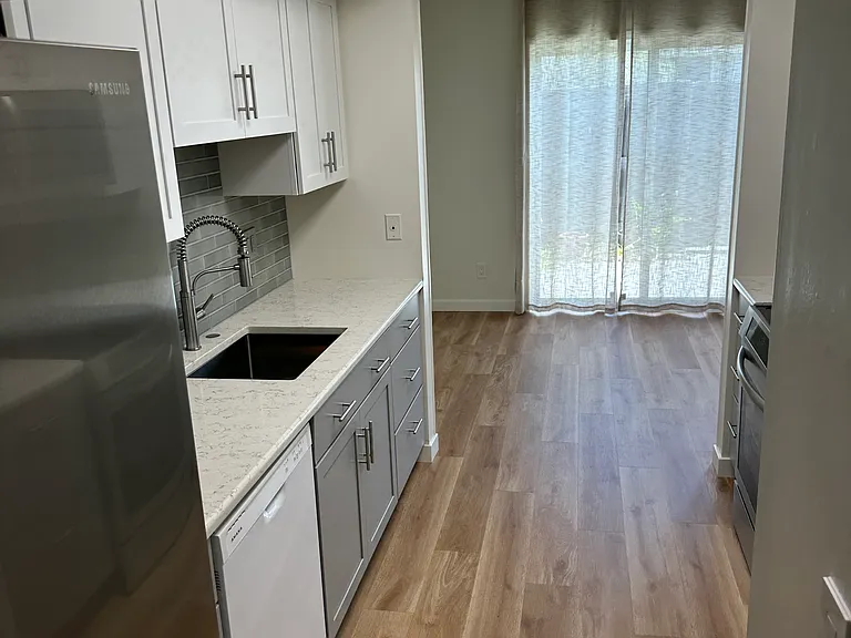 383 Cannon Green Dr #A — Photo 8