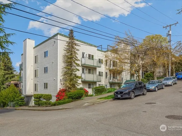 1110 W Howe #204, Seattle, WA 98119