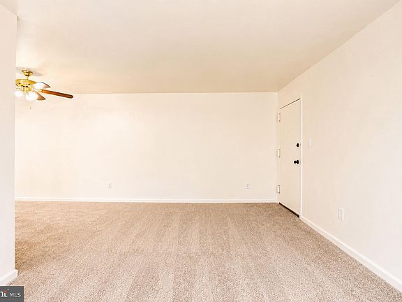 4th image of 4921 Quarles St NE #203