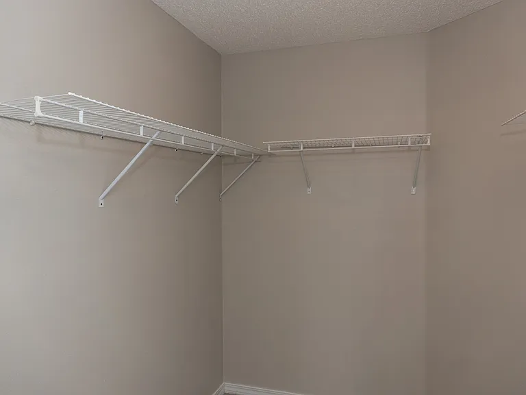 465 Jillian Dr — Photo 16