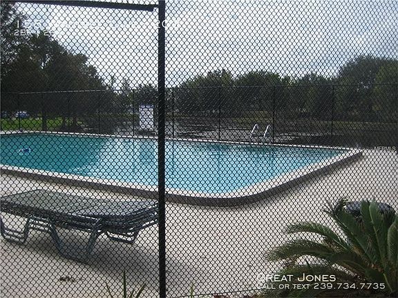 5th image of 158 Windtree Ln Building T