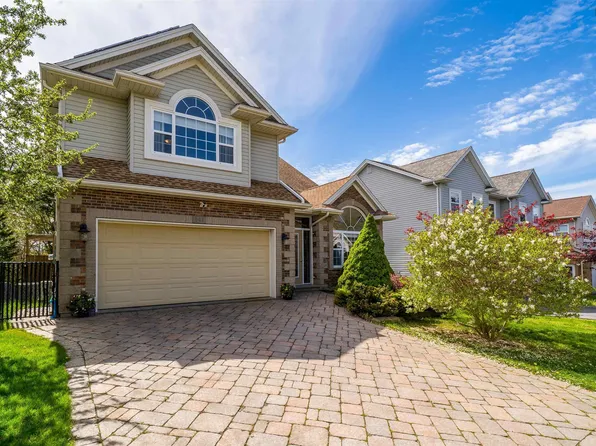 141 Red Fern Ter, Halifax, NS B3S 1L7