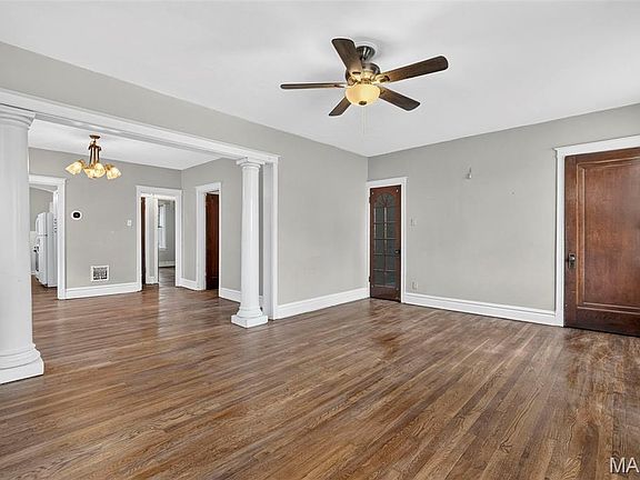 5th image of 5249 Sutherland Ave
