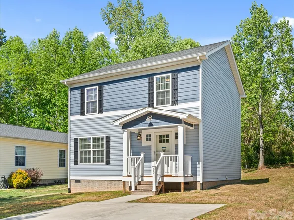96 Serenity Ln, Hickory, NC 28601