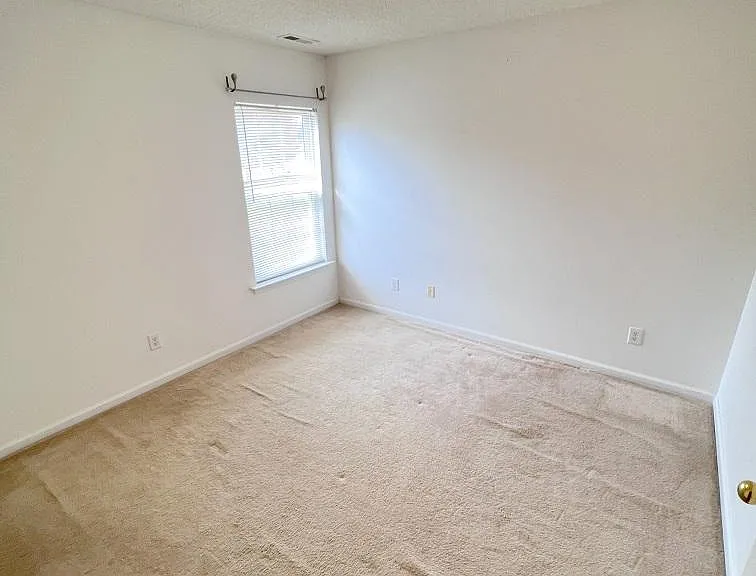 12 Kimbrough Ct — Photo 8