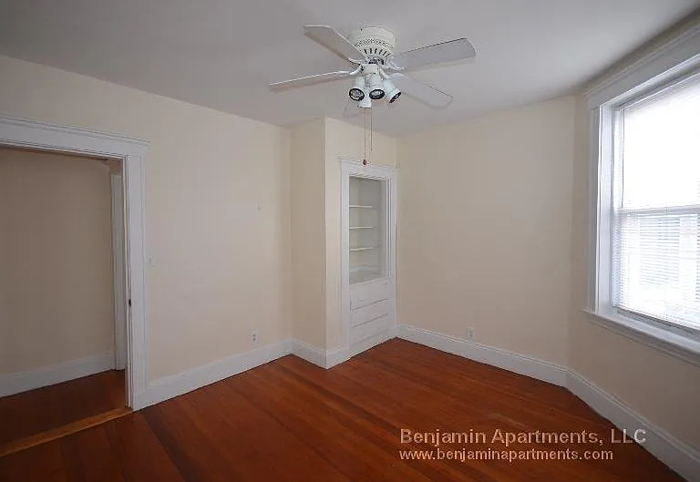 518 Cambridge St #9 — Photo 8