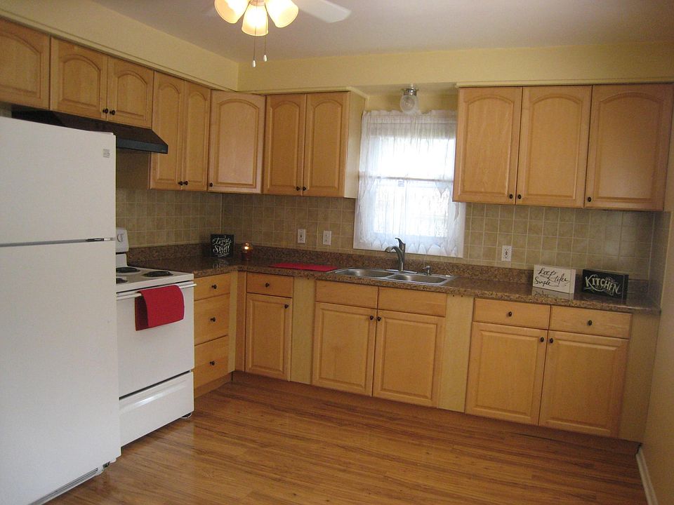 The kitchen & dining area