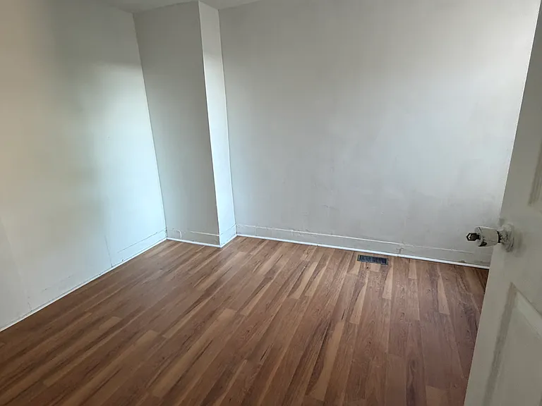 1734 Belfield Ave — Photo 8