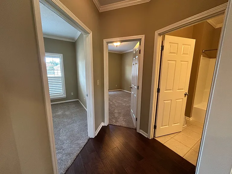 5204 Easton Ln — Photo 8