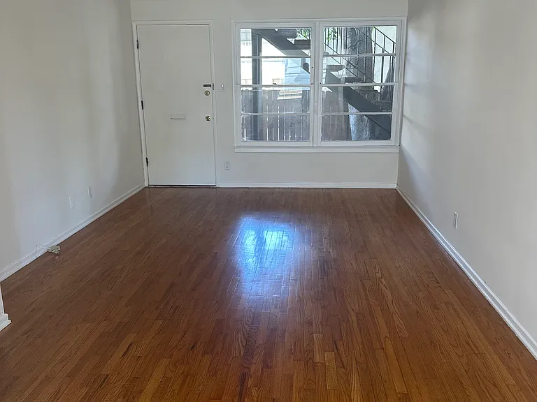 4525 Willis Ave #4529 — Photo 9