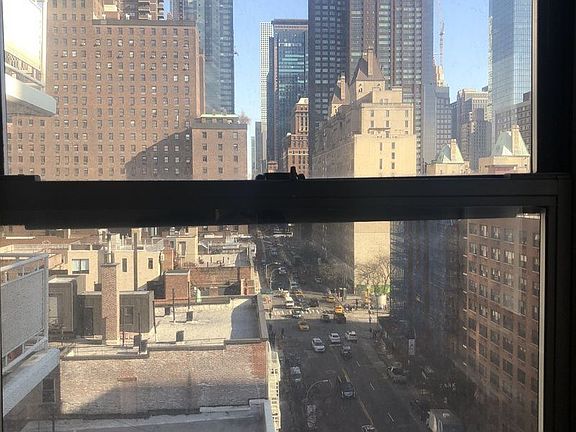 4th image of 435 W 57th St APT 14F