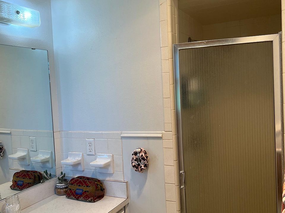 818 Bell Ave, Turkey, TX 79261 Zillow