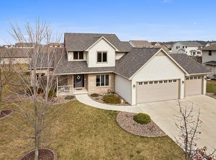 3491 Baywatch Dr, Green Bay, WI 54311