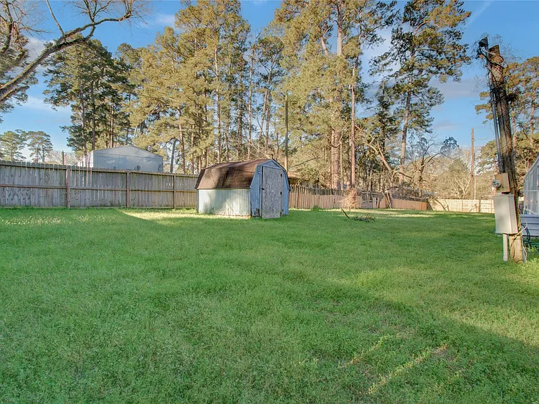 13419 Commander Cir — Photo 20