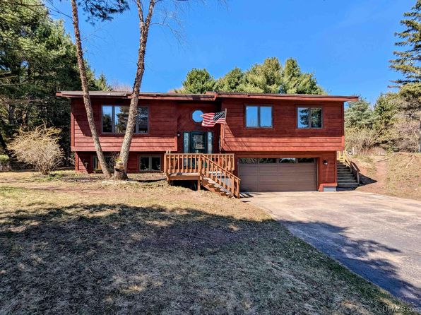 129 Juliet St, Marquette, MI 49855