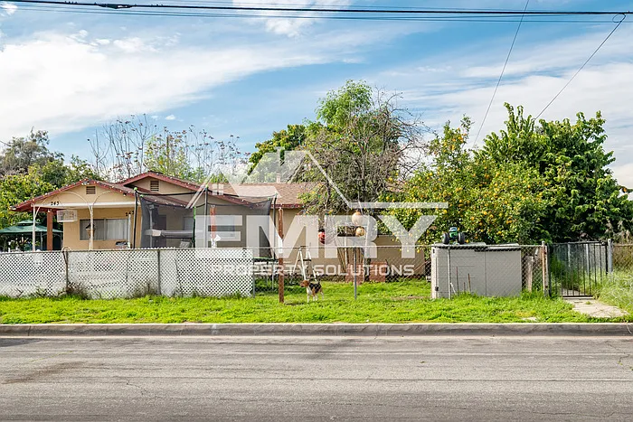 243 S Orange Blossom Ave #B — Photo 7
