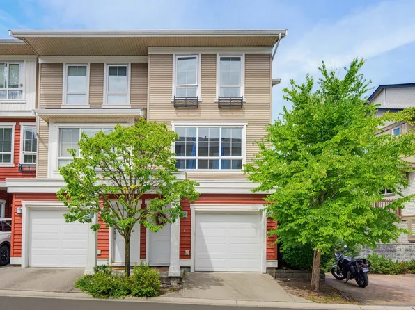19505 68a Ave #121, Surrey, BC V4N 6K3