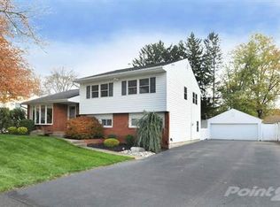 505 Oxford Rd, Morrisville, PA 19067