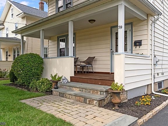 2nd image of 59 W Hanover Ave