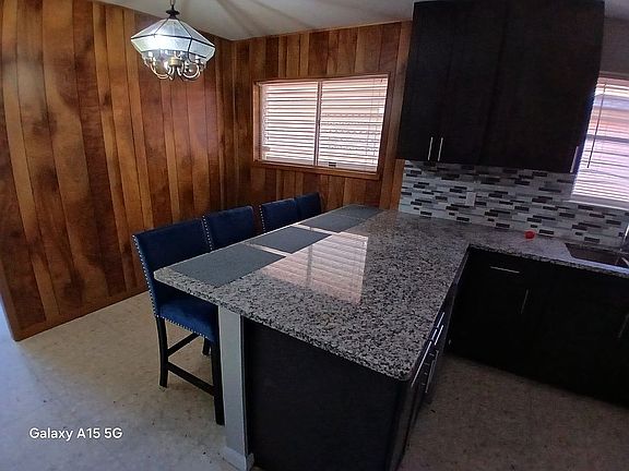 Breakfast bar