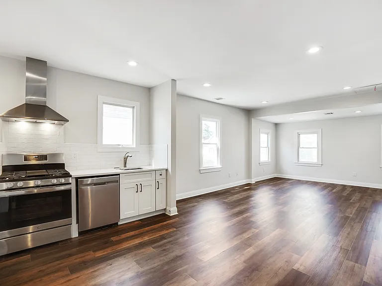 77 Mill St #79B — Photo 1