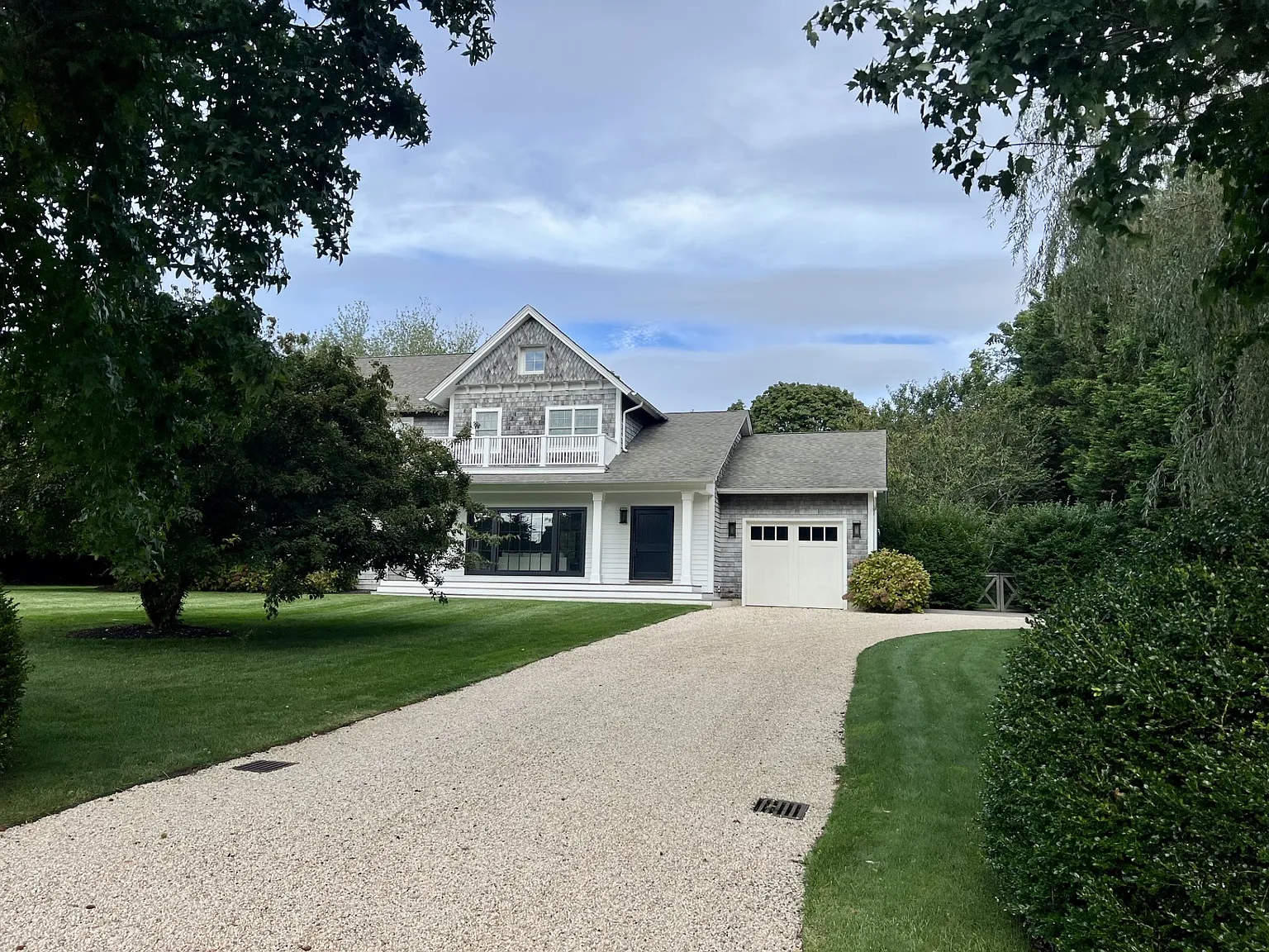 Bridgehampton Village August-LD — Photo 2