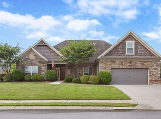 7388 Red Poppy Dr, Ooltewah, TN 37363
