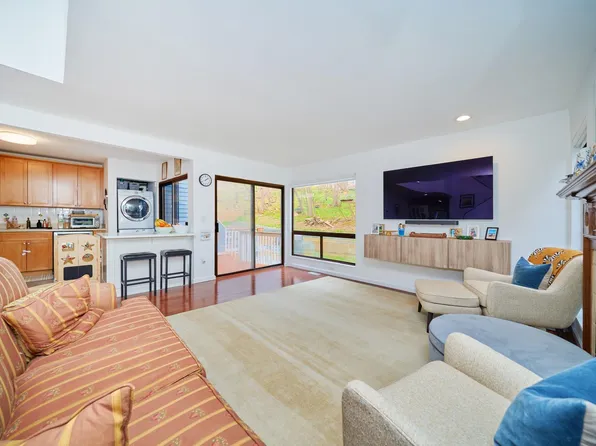 41 Westwood Circle, Irvington, NY 10533