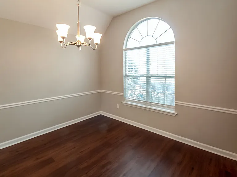 5451 Philgrove Way — Photo 4
