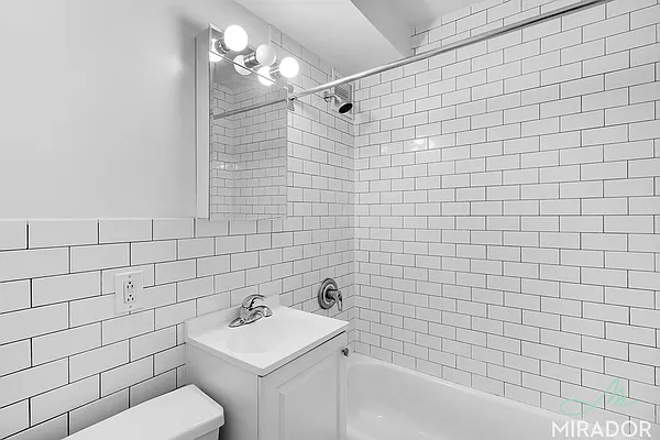 Rented by Mirador Real Estate | media 8