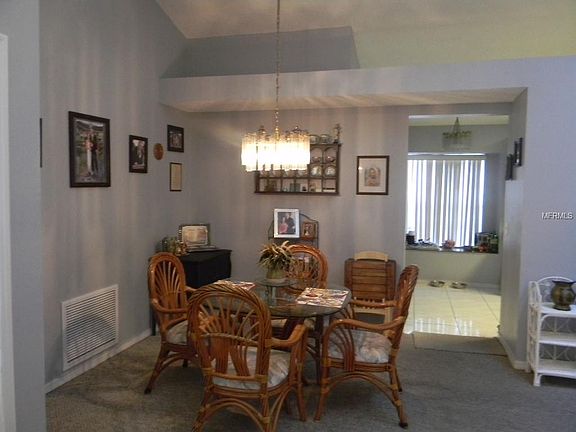 5th image of 1011 Royal Oaks Dr