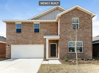 513 Horn St, Crowley, TX 76036