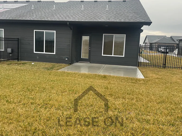 16285 W Ike Ct — Photo 21