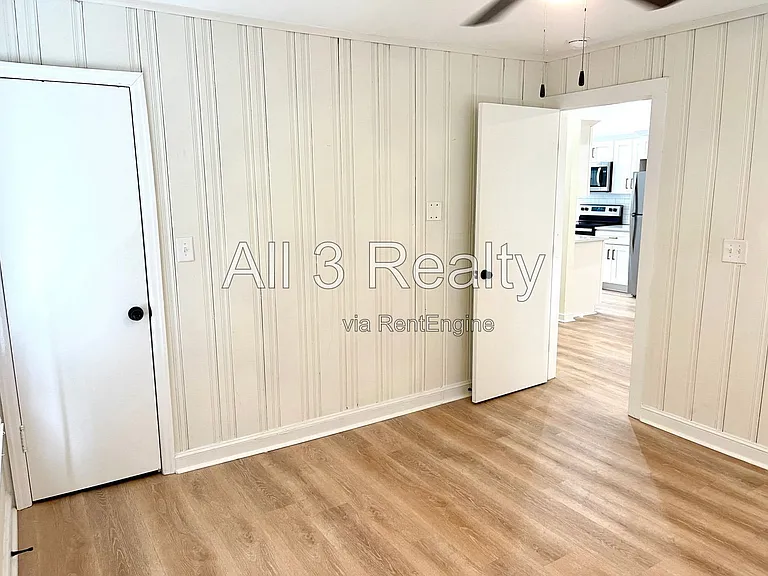 204 Bryan St — Photo 7