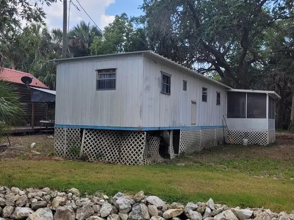 63 SE 906th Ave, Suwannee, FL 32693