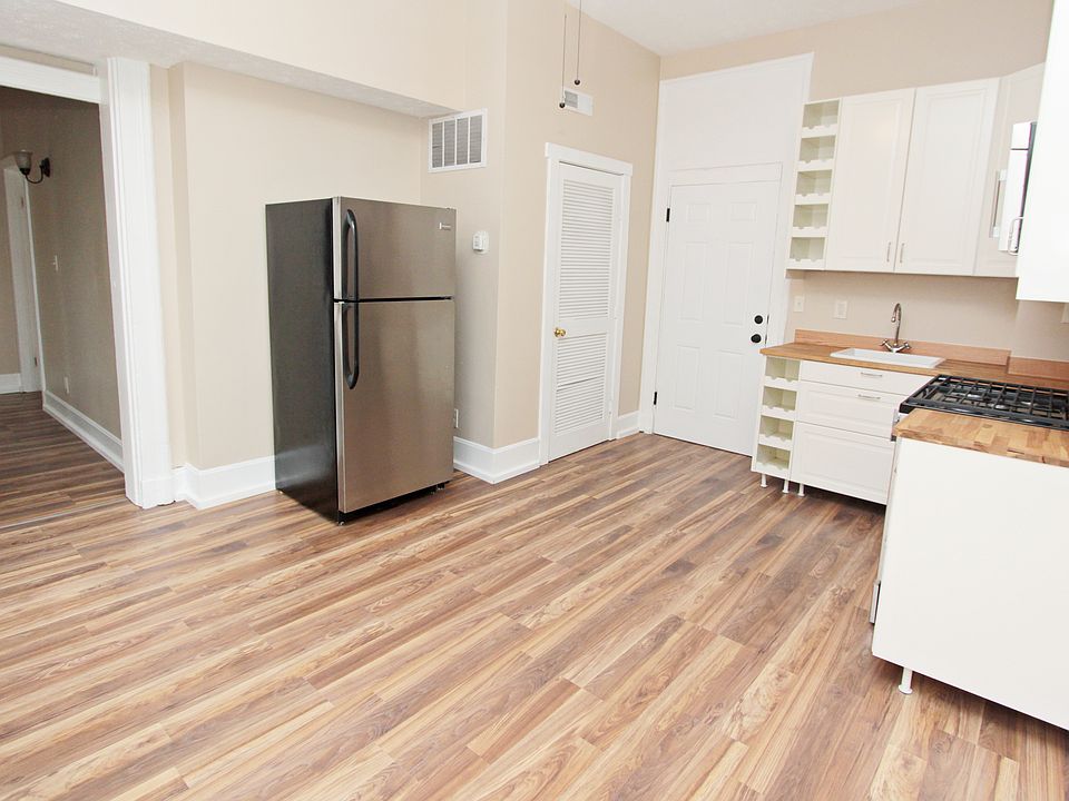 1st image of 147 E Clifton Ave #3